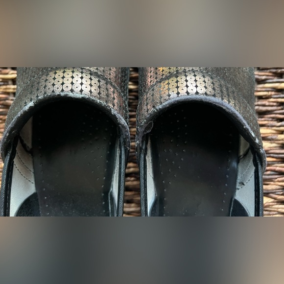 Dansko shiny copper/metallic clogs, size 41 - Picture 7 of 7